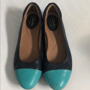 Clarks artisan flats.